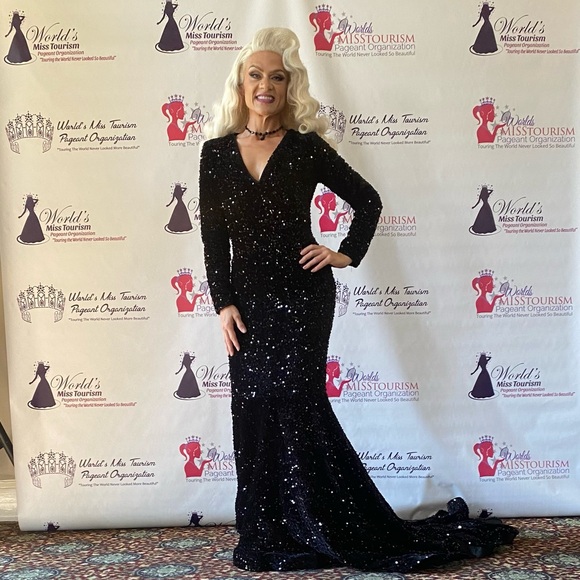 Black, long sleeve sequin gown - Picture 2 of 2